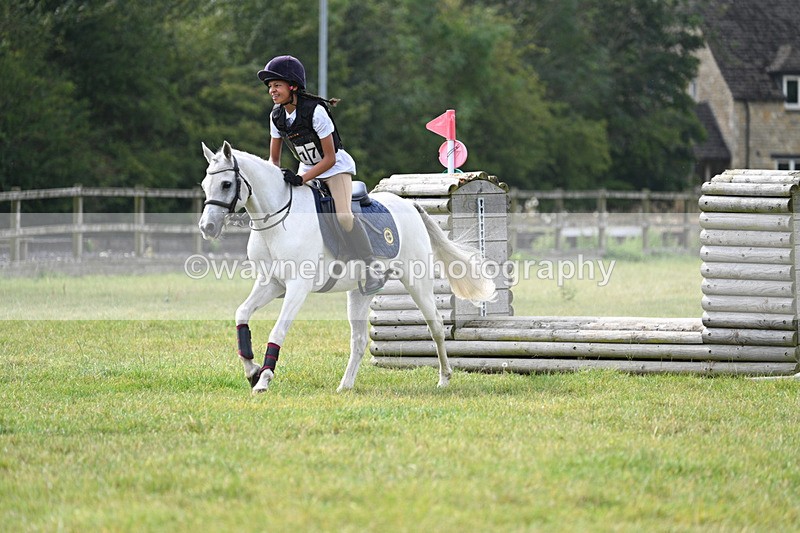 WJ7_6052 - 40cm XC Time 10:57 to 11:30