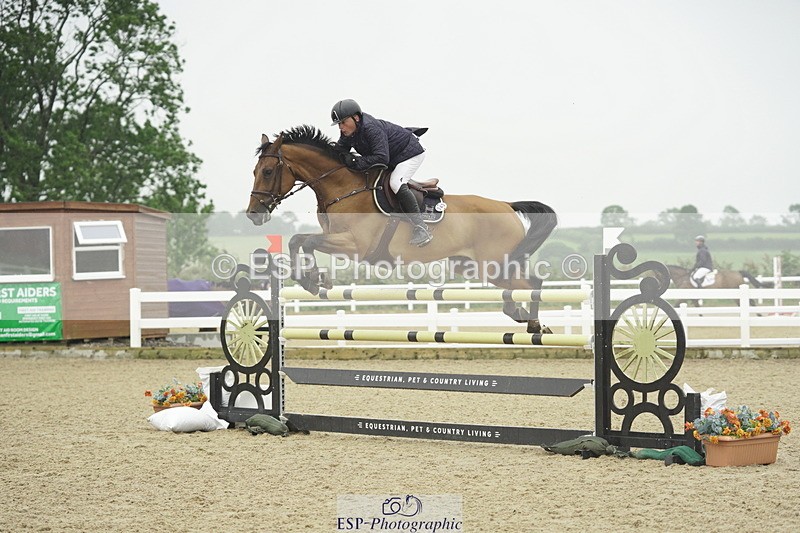 230722A-141156-09567 - Cls 23, 1 Star Gold 1.30m