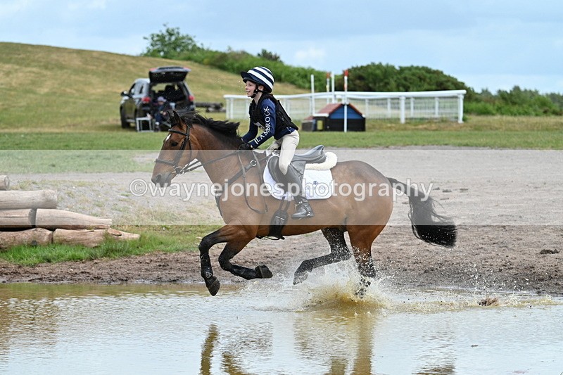 WJ7_7505 - Time 12:34 to 12:37