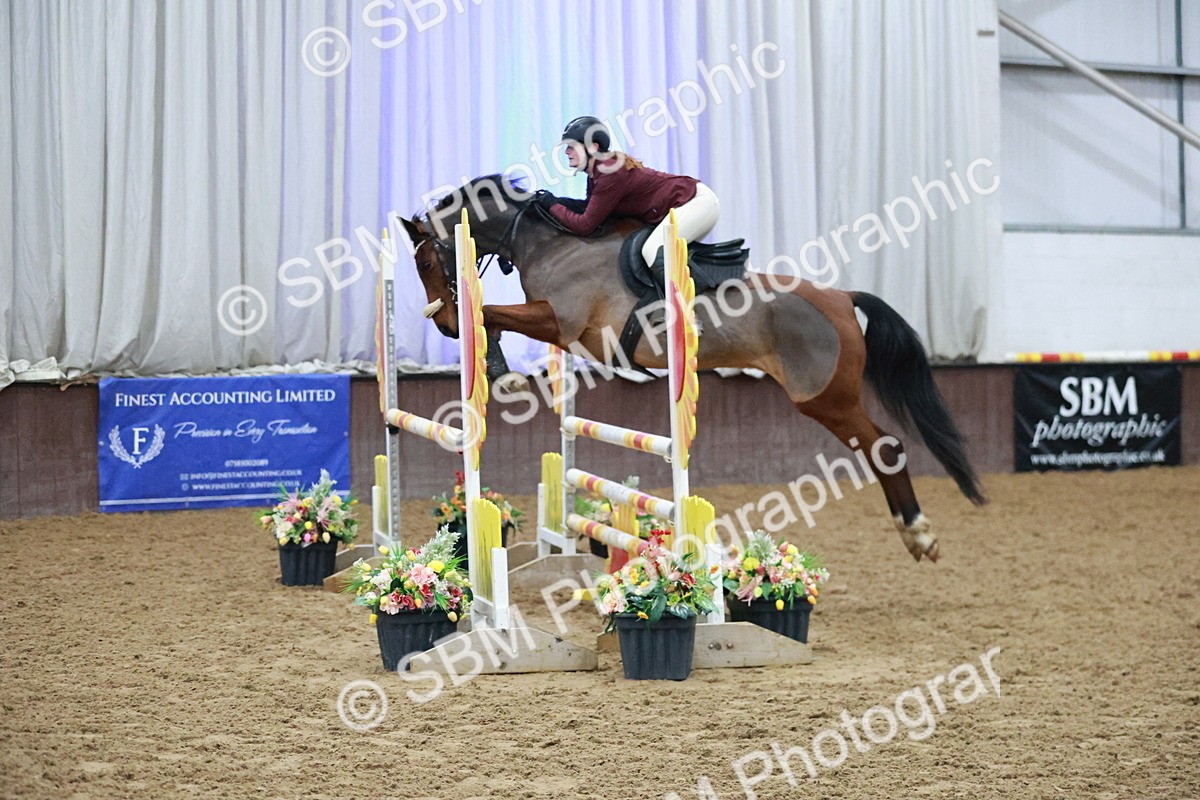 SBM_004502 - Class 17 - Senior Newcomers - 1.10m