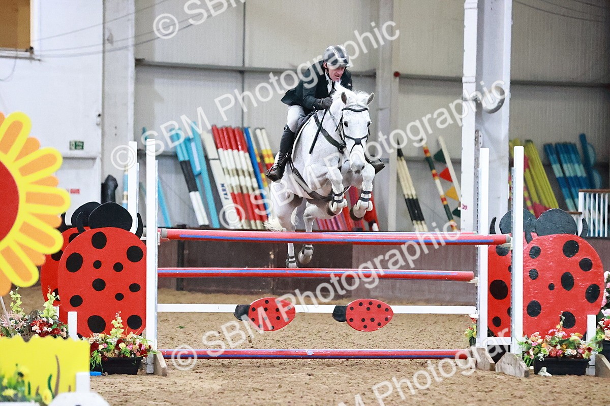 SBM_001582 - Class 5 - Senior Foxhunter 1.20m