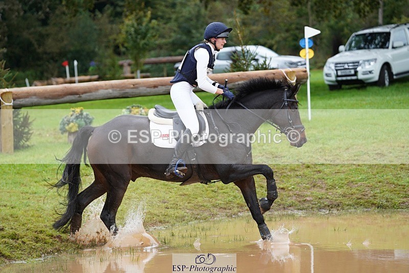 231021-115034-15631 - 645-COOLEY.CORPELLO-Francesca.Swallow-SC+XC