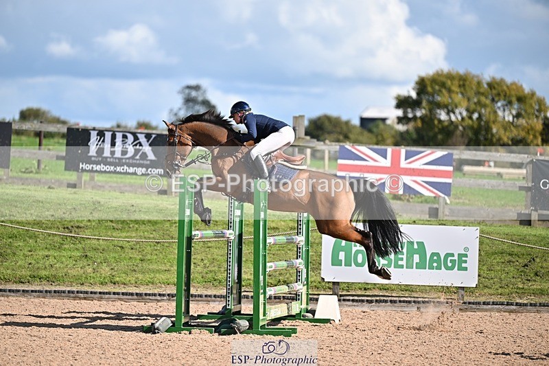 250924-140351-00517 - Cls 6 Foxhunter and 1.20m Open