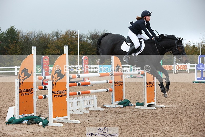 231112A-134146-04615 - Cls 20 Newcomers & 1.10m Open