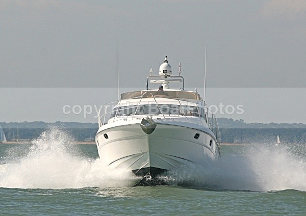 080921 CEAN TIGRESS FAIRLINE SQUADRON 2157 - Flybridge Cruisers