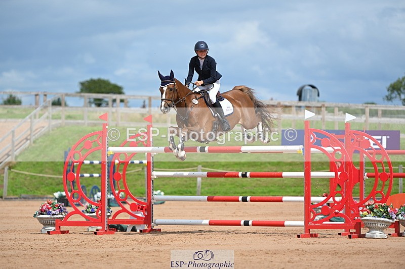 230721A-153204-07286 - Cls 10, 2 Star Big 1.45m Start to break