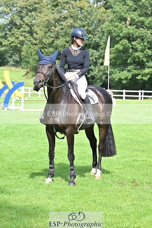 230909-124209-05509 - Cls 11 Snr Foxhunter & 1.20m Open