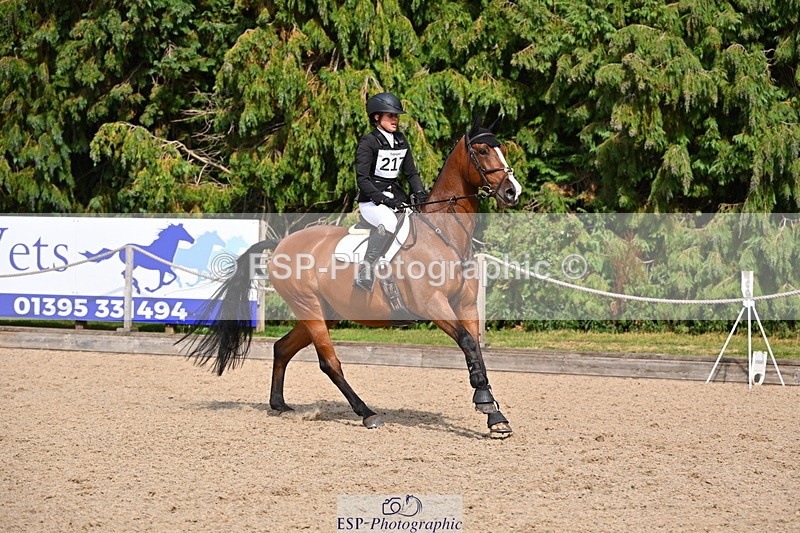 250802A-160041-06541 - E-217-Scarlett.Jones-RINGFORT.PATRON.SAINT