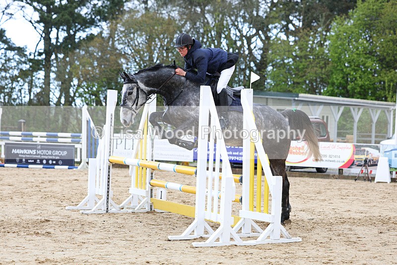 3E7A0565 - Class 4: Senior British Novice/90cm open