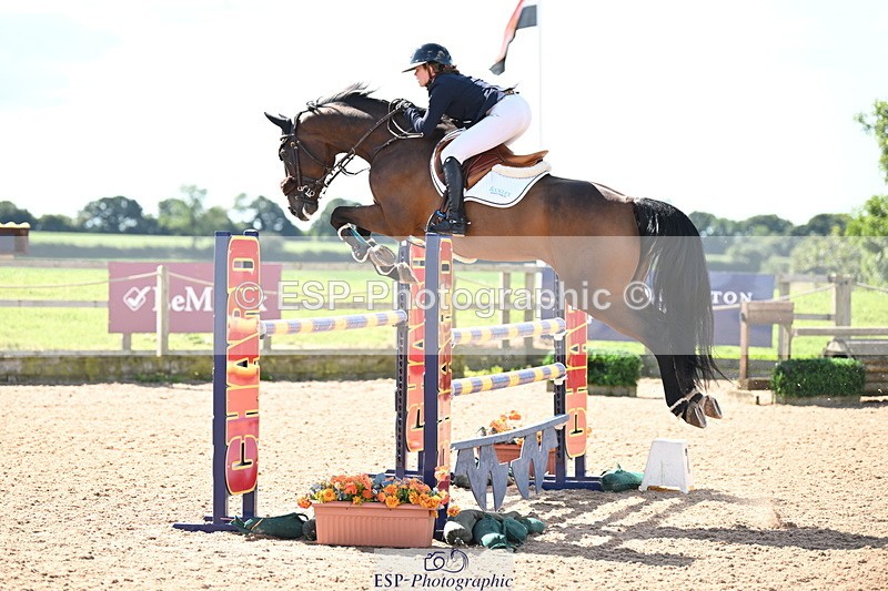 240913A-122506-04356 - Cls 15 Snr Foxhunter