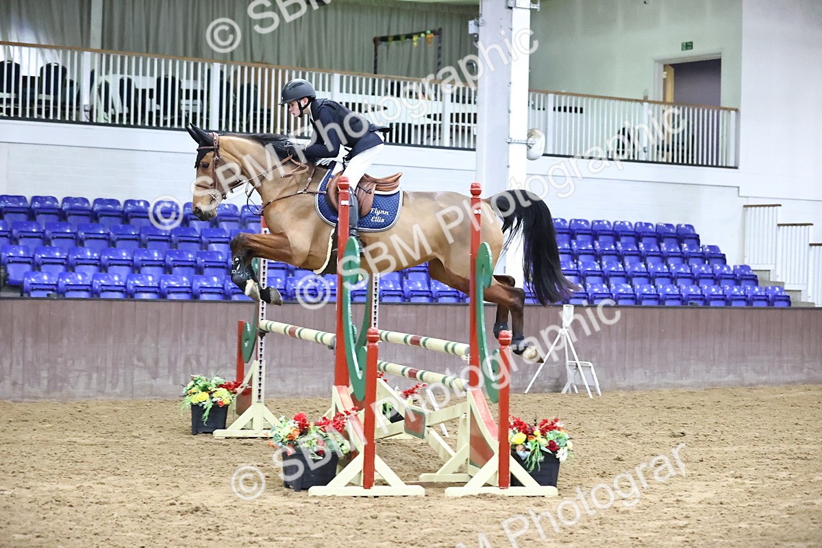 SBM_2558 - Class 9 - Senior Newcomers/ 1.10m Open