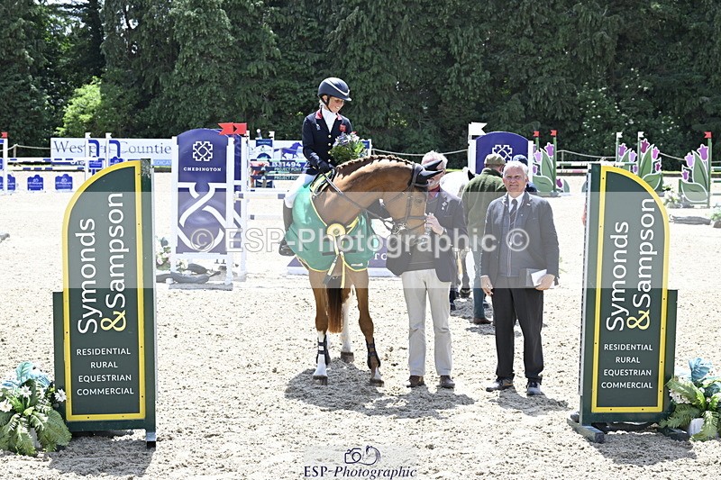 250525A-131658-17612 - Presentations Section B CCI 3 Star Long