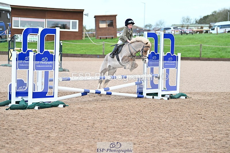 231029A-102504-02724 - 70cm Club and Schools