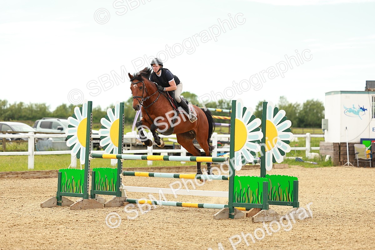SBM_002161 - Class 4 - Senior Newcomers - 1.10m