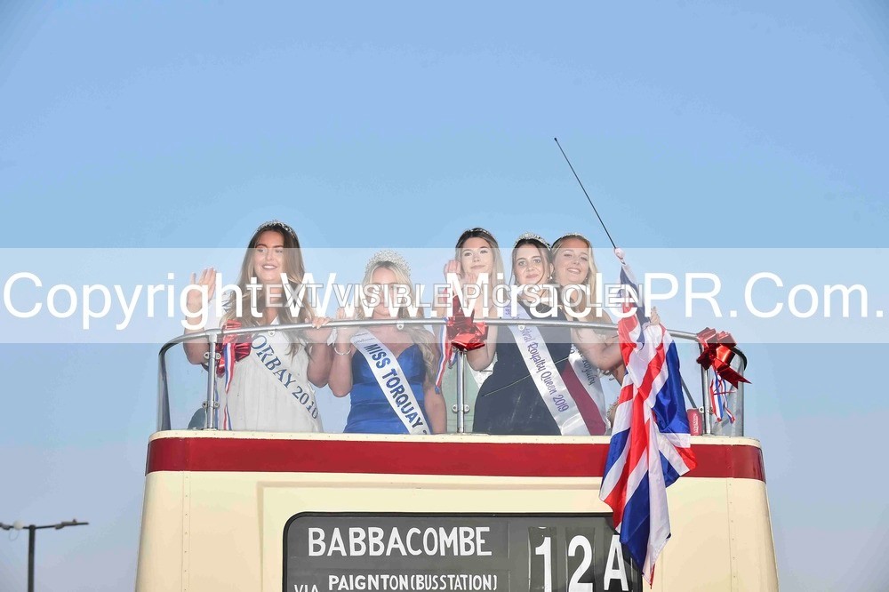SH4_4017 - Carnival Procession.