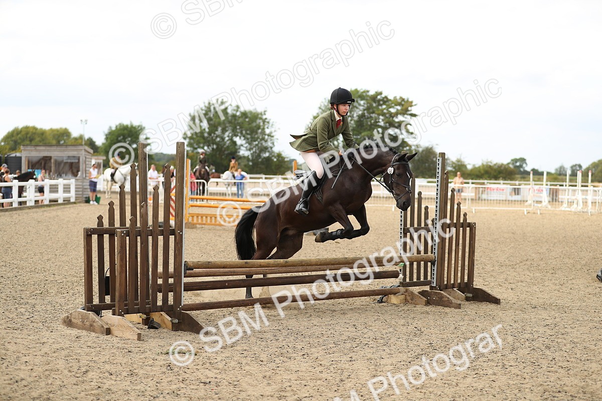 SBM_05616 - Class 48a Style & Performance 70cm (15-19)