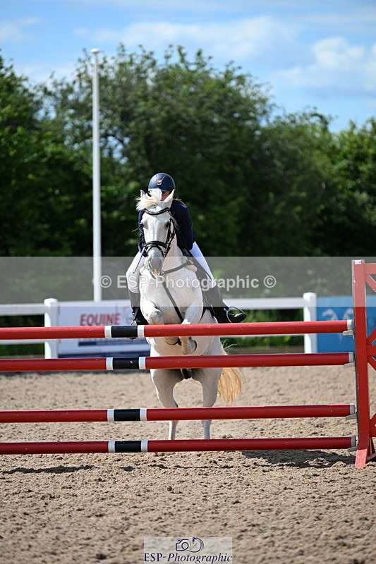 240608A-154918-01691 - Cls 12 Pony Foxhunter and 1.10m Open