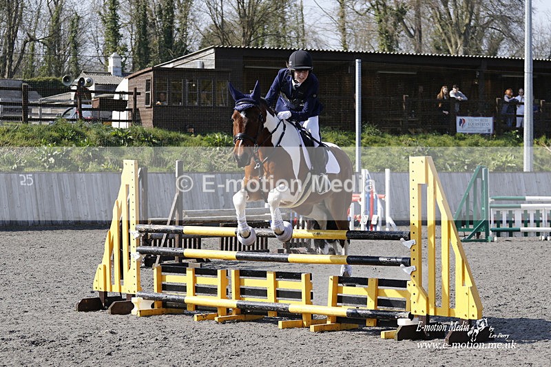_EST2109 - Bourne Valley Riding Club Winter Showjumping 27/03/22
