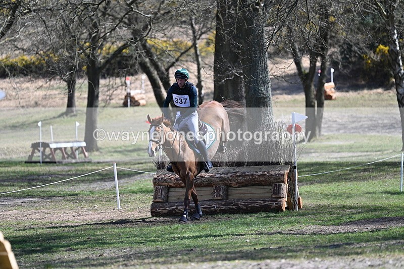 WJ7_1274 - XC Time 13:35 to 13:40