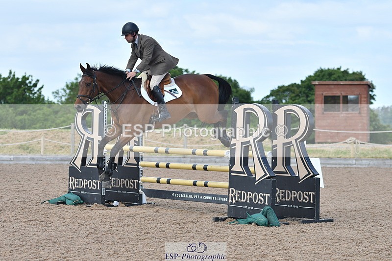 240609A-111156-04445 - Cls 17 Snr 1.05m Open