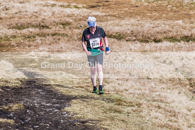 Arant haw-409 - Kendal Winter League Arant Haw Fell Races Sunday 2nd April 2023