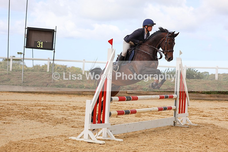 3E7A2263 - Class 4: Senior British Novice/90cm open