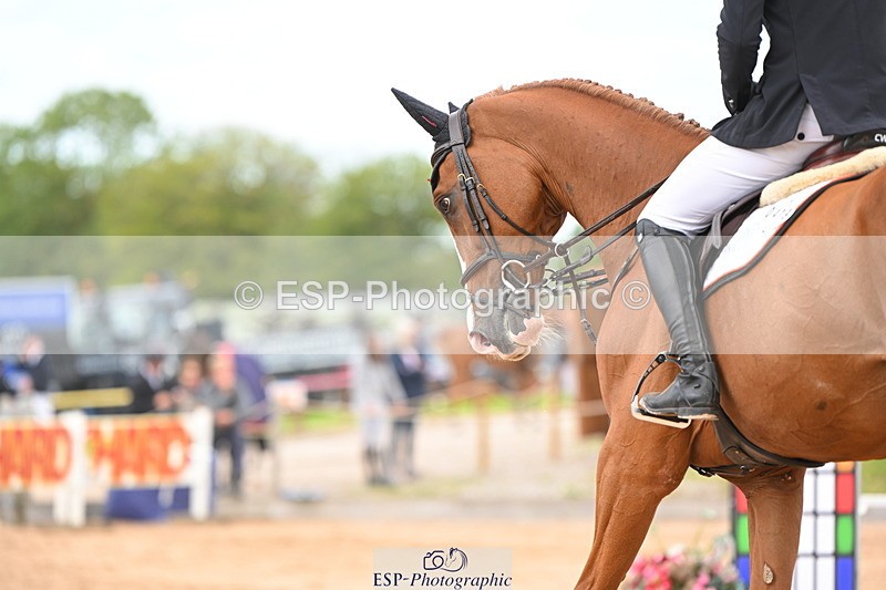 230721A-152530-07222 - Cls 10, 2 Star Big 1.45m Start to break