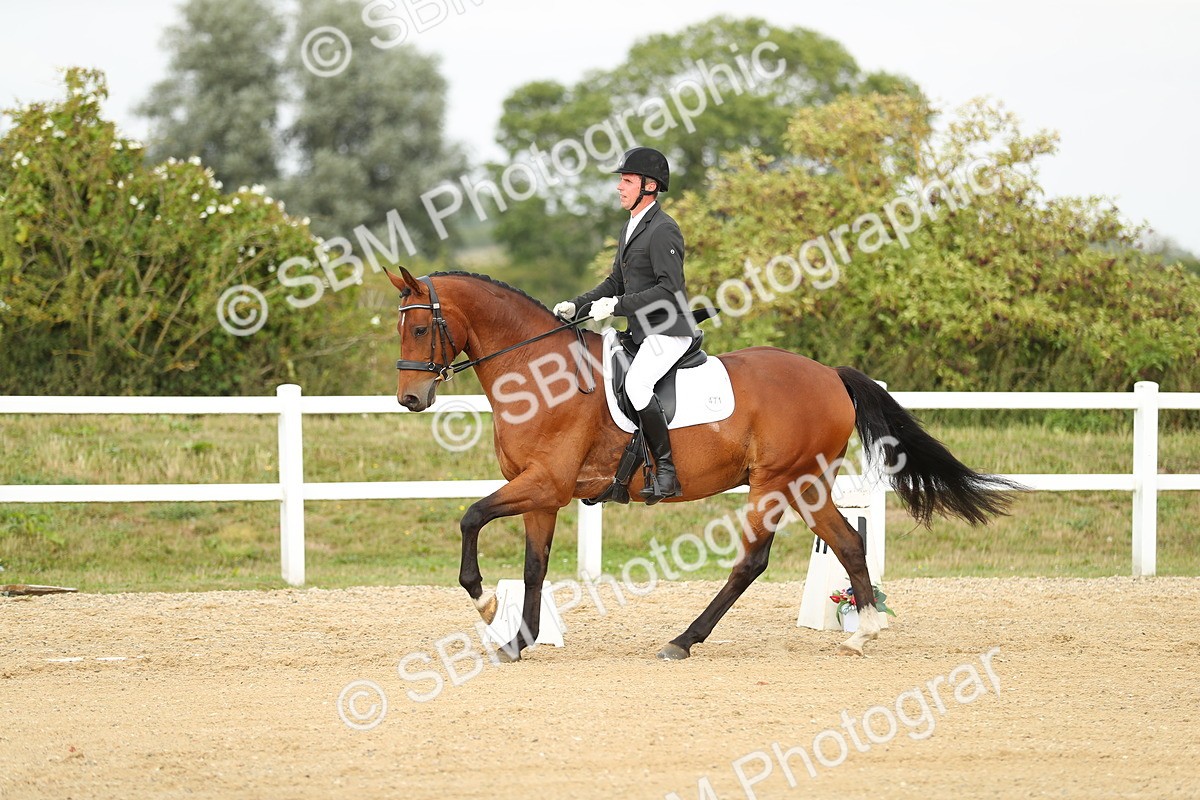 SBM_018408 - Class 14 - Novice 23 - 15.16-16.19