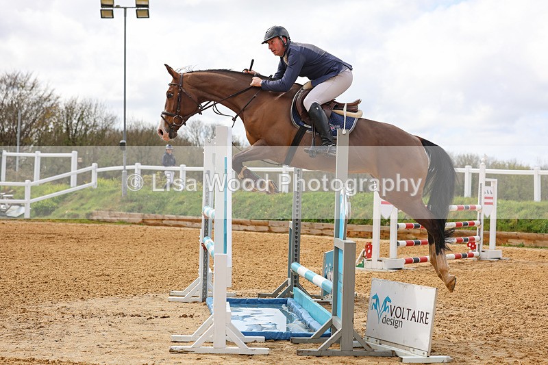 3E7A1990 - Class 7: Senior Newcomers/1.10m open