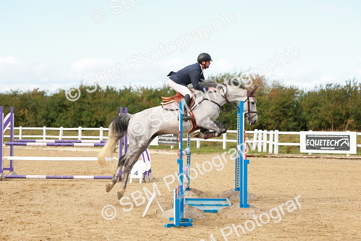 SBM_001816 - Class 4 - Senior Newcomers - 1.10m
