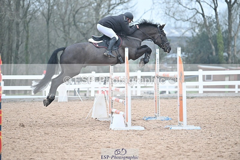 240113A-141723-02304 - Cls 13 Foxhunter and 1.20m Open