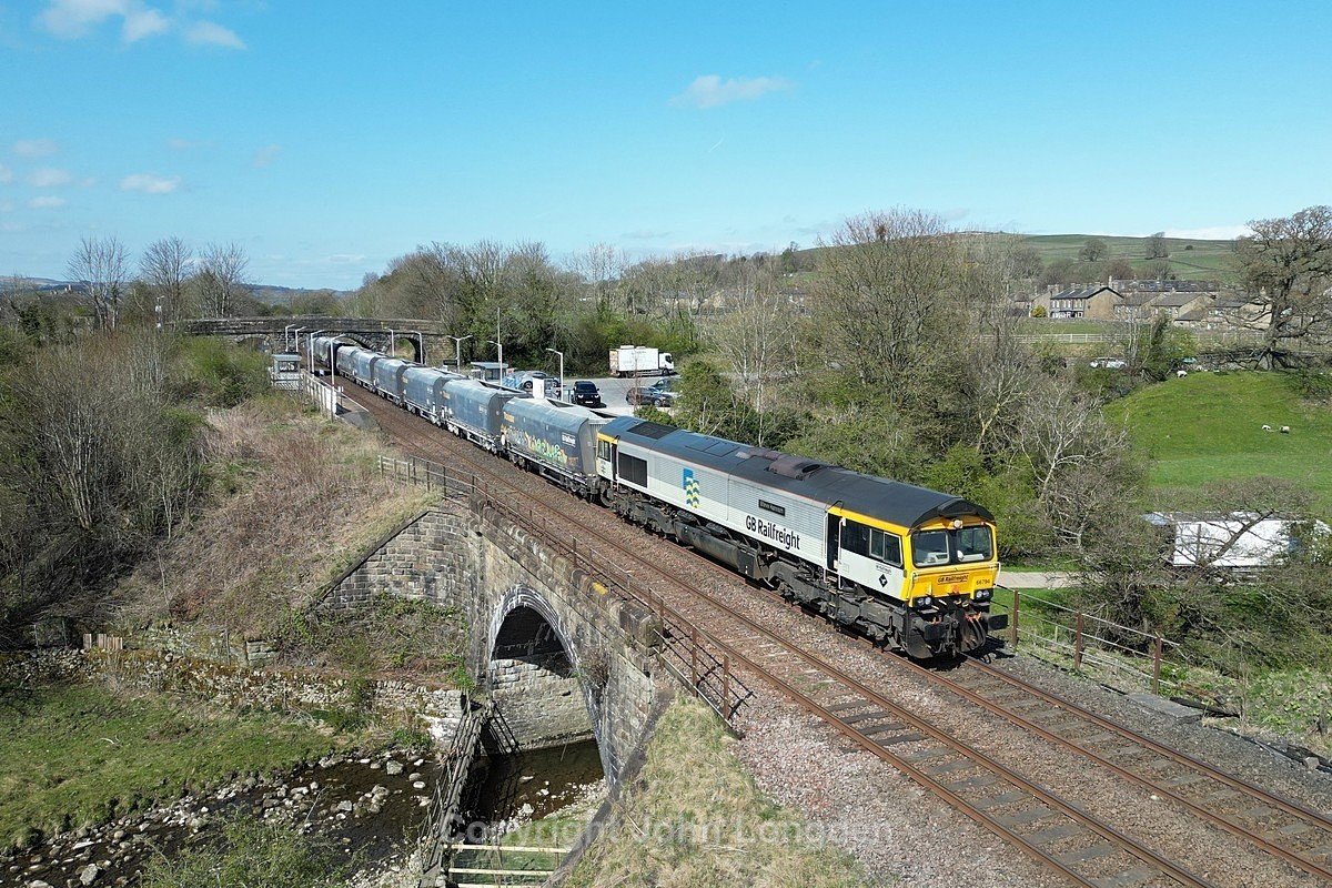 JL - 9.4.25 66794 6M37 Arcow - Pendleton, Long Preston - Latest shots