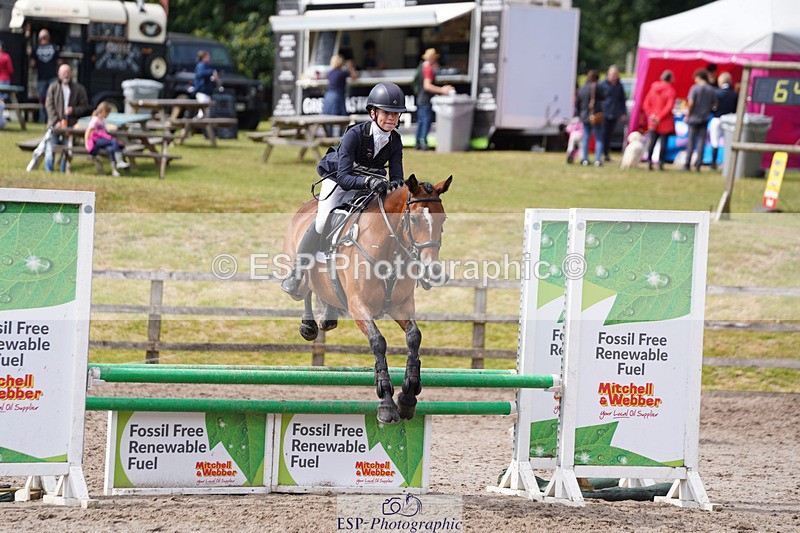 240824X-124002-24210 - 80cm Round 1 12.00 to 13.00