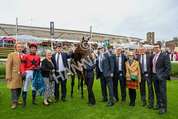 101025-Race 6-Dan Tucker-0536 - Race 6 Copper Knight Winning-Most Horse Handicap at York