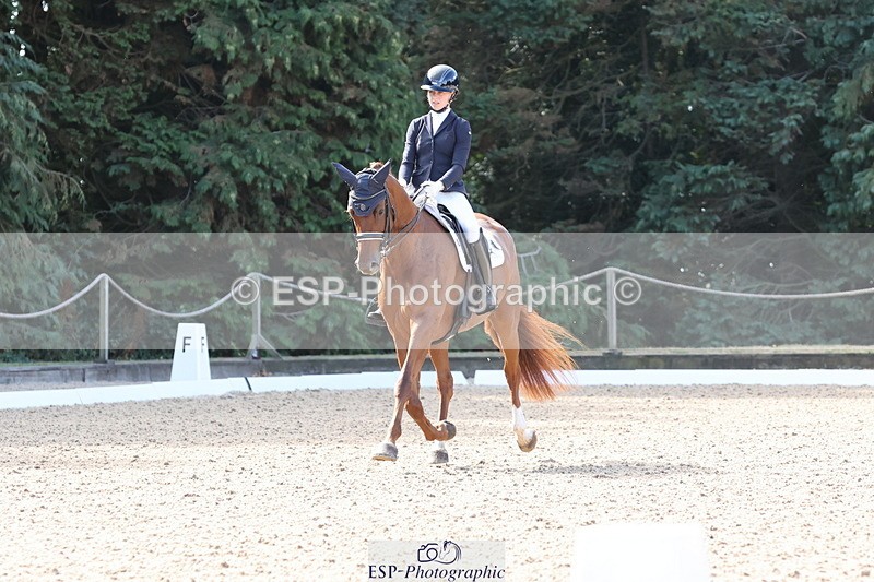 250809A-101314-02539 - 074-Robyn.WalkerSt.Giles.Voila