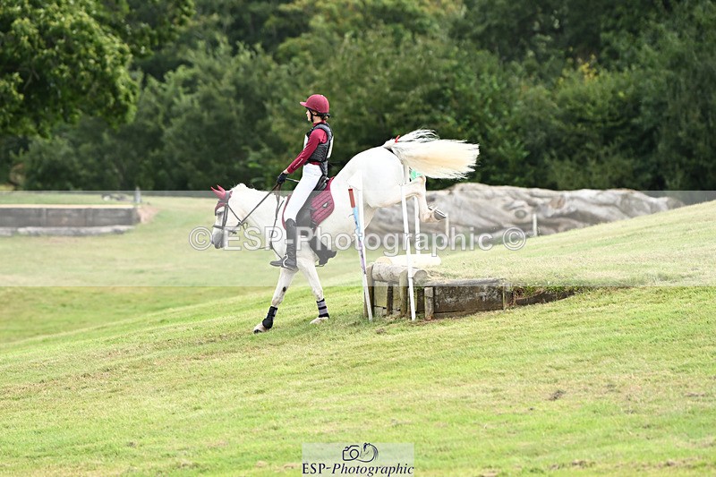 240825X-115049-32144 - 70cm XC 11.00 to 12.00