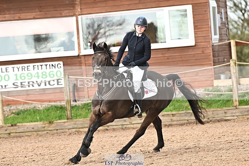 250416-094415-00091 - Cls 1 British Novice and 90cm