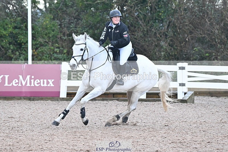 231210A-122711-02436 - Cls 19 Snr 1.05m Open