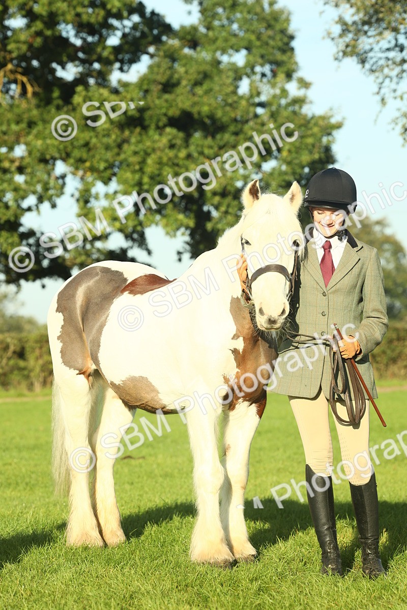 SBM_57452 - S37 - Starters In Hand Showing