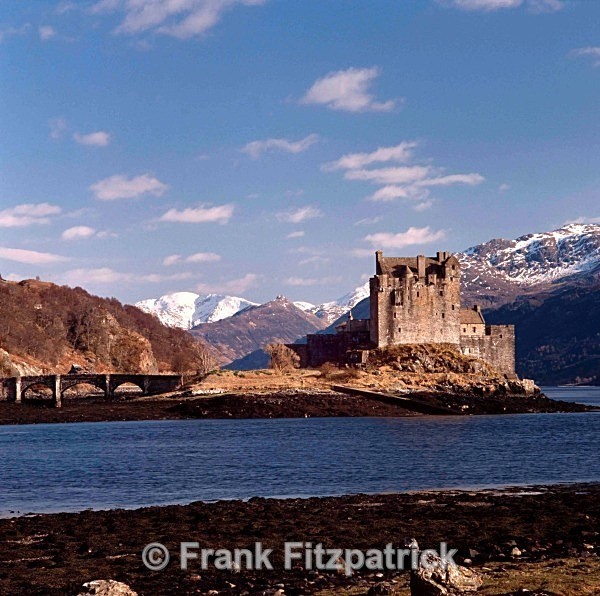 Eilean Donan castle, Wester Ross, Highland. - Scotlands Castles