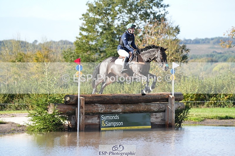 251024A-104355-06872 - A-004-Max.Warburton