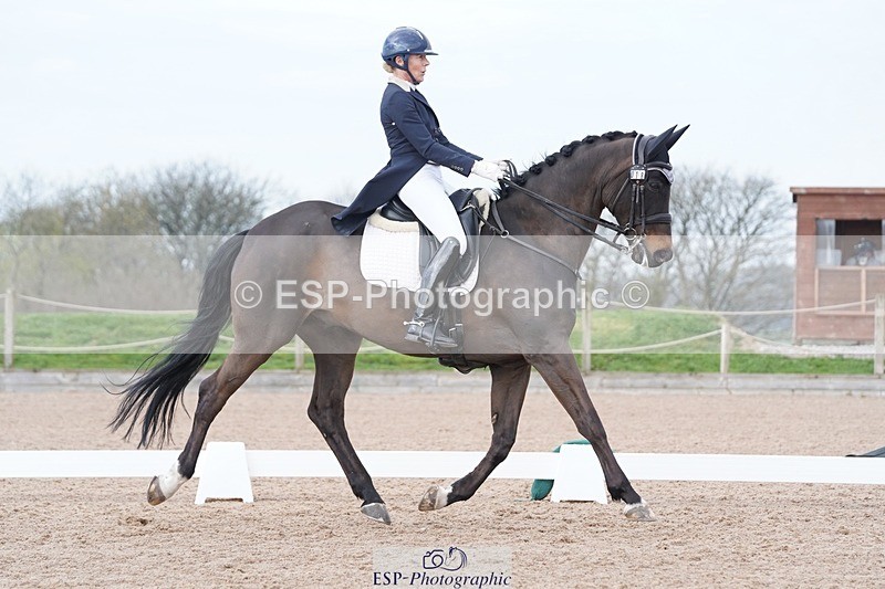 250403-103904-00769 - 018-Louise.Davison-Quamperfect