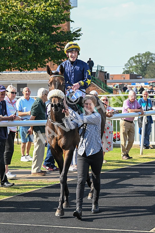 300824-Race 5-Shesashambles-6283 - Race 5