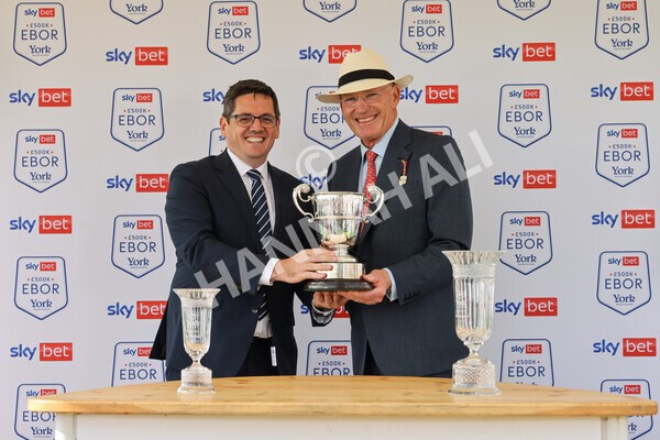 yr20082022r4-264 - Race 4 3.35pm Sky Bet Ebor