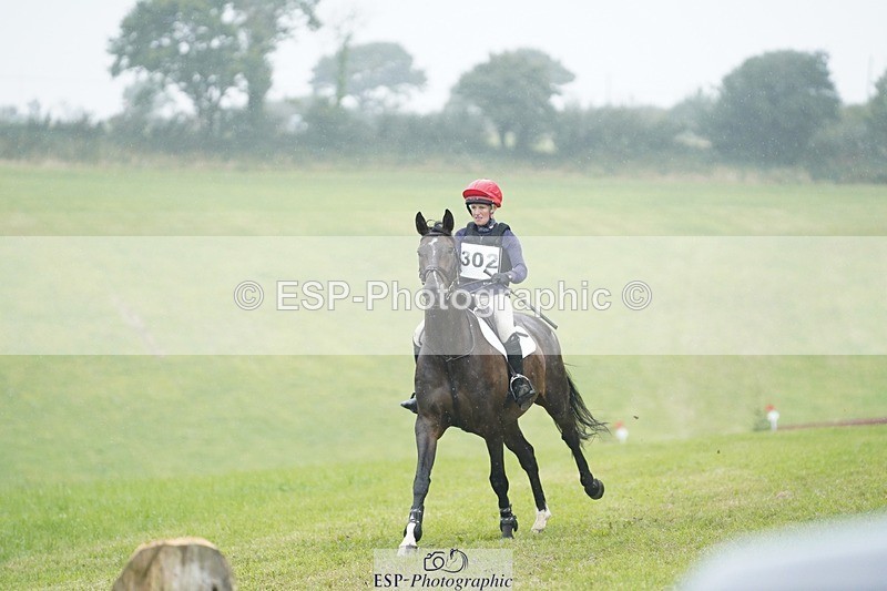 240901A-104046-05822 - 302-Rosie.Bradley-Hole-CAPABILITY.BROWN.II