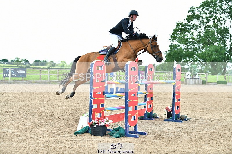 230723A-095224-10685 - Cls 4, 2 Star Small 1.30m