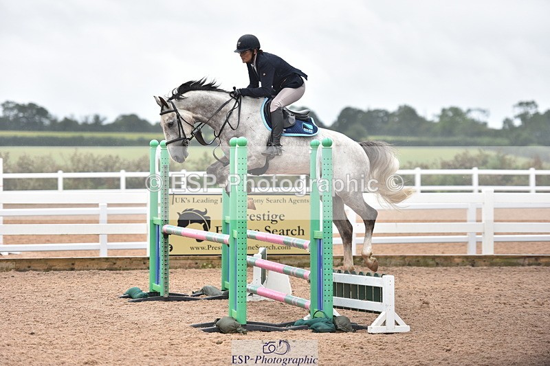 230805A-101118-00558 - Cls 5 Snr British Novice & 90cm Open