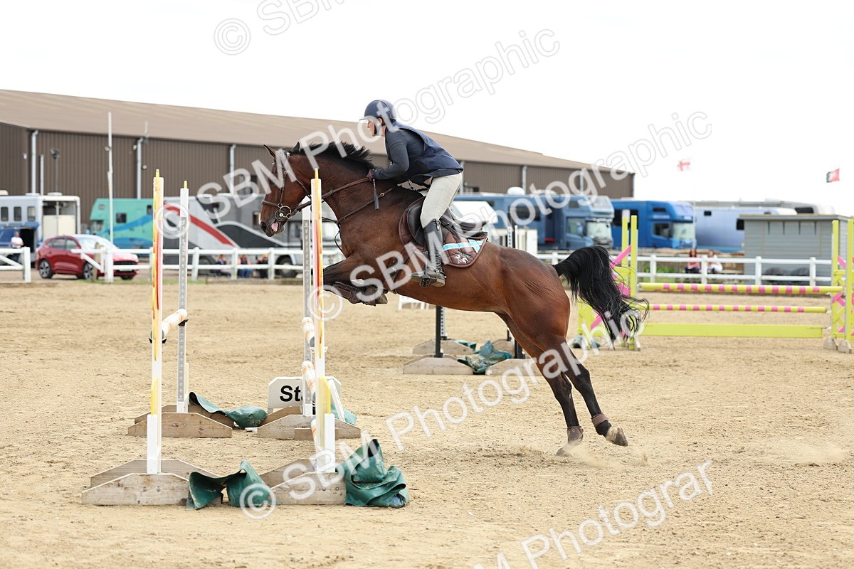 SBM_005215 - Class 18 - Senior 1.05m Open