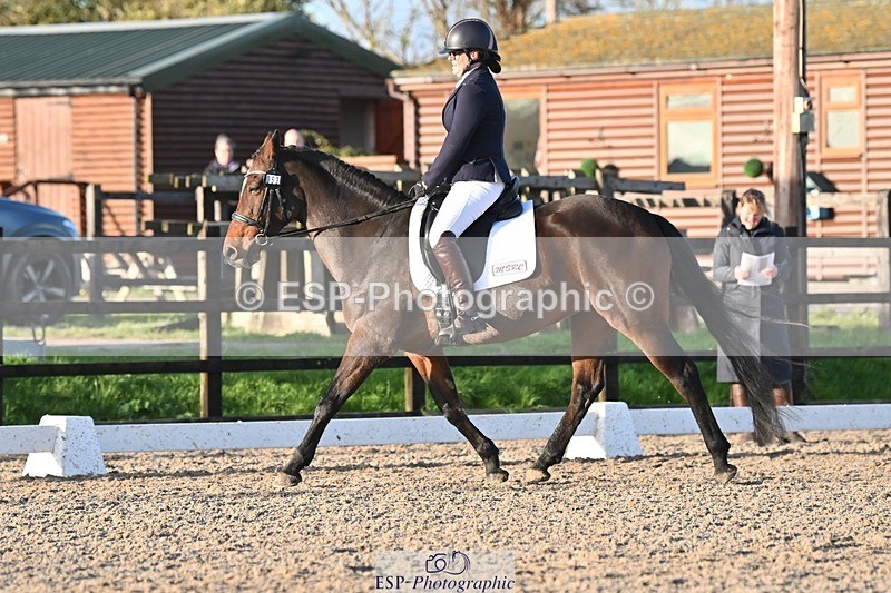 231105-151117-03016 - Cls 4 Novice 24 15.24 to 16.35 break