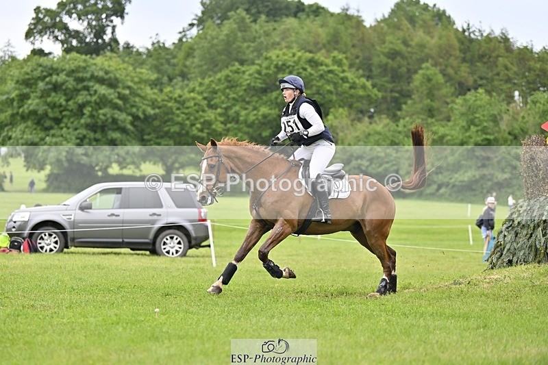 240525-161050-16990 - 251-MILESTONE_GOLD-Gaby_Bull